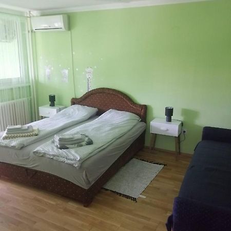 Apartman Radakovic ซูโบติกา ภายนอก รูปภาพ