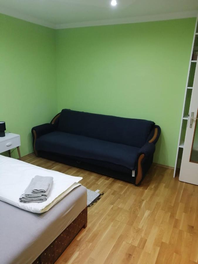 Apartman Radakovic ซูโบติกา ภายนอก รูปภาพ